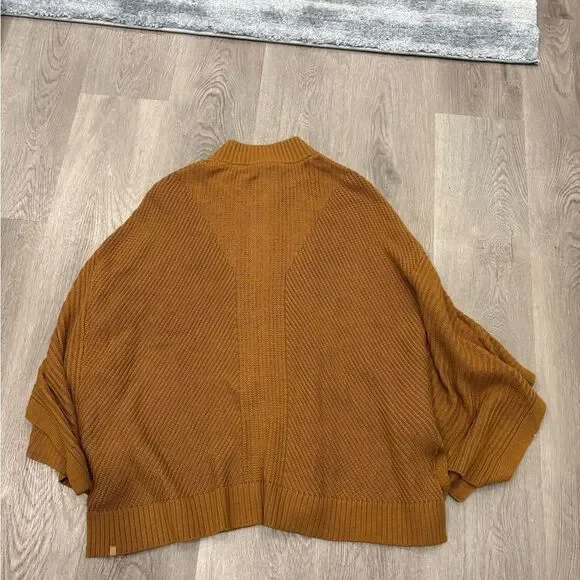 Lululemon Softer Still Wrap
Spiced Bronze - Picture 3 of 9